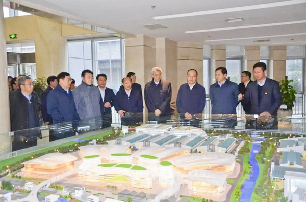 調整大小 云南省黨政代表團考察上海西郊國際農產品交易中心.jpg 調整大小 云南省黨政代表團考察上海西郊國際農產品交易中心.jpg